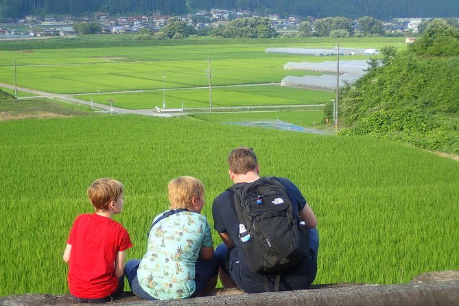 private-afternoon-cycling-tour-in-hida-furukawa