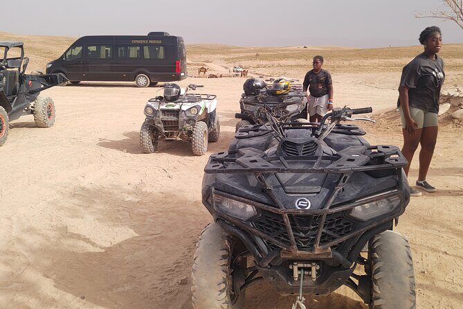 Private Agafay Desert Tour with Dinner and Show - FAQs