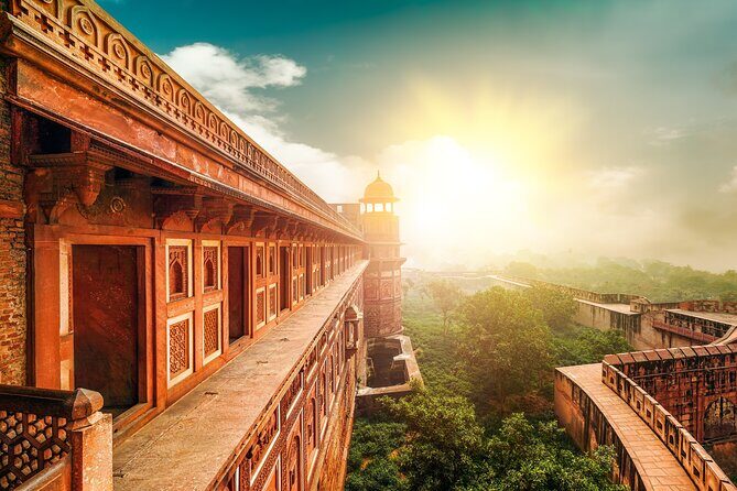 Private Agra Local Sightseeing Tour with Sunrise view of Tajmahal - FAQs