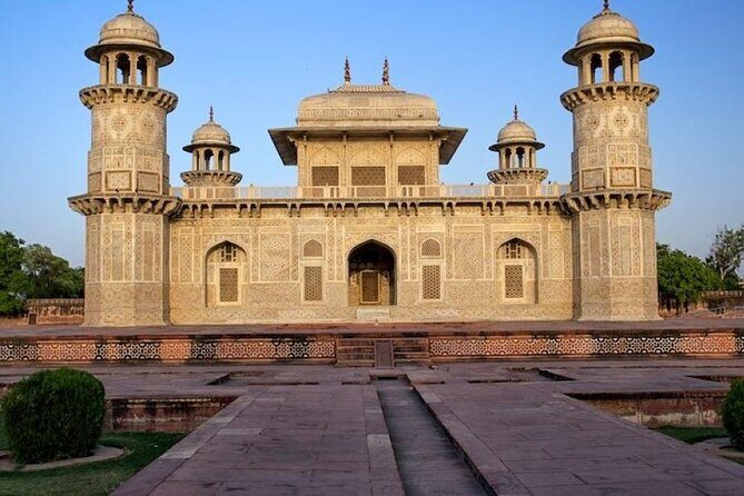 Private Agra Tour to Itmad-ud-Daula by Tuk Tuk, - Who Should Consider This Tour?