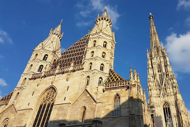 private-airport-and-city-transfer-in-panoramic-roof-station-wagon-2
