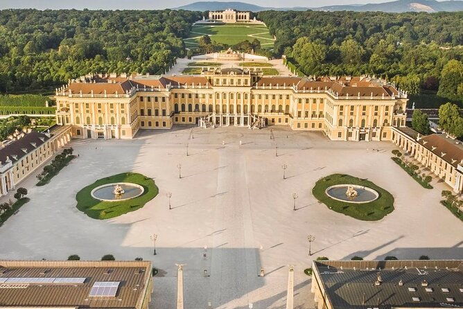 private-airport-and-city-transfer-in-panoramic-roof-station-wagon-2