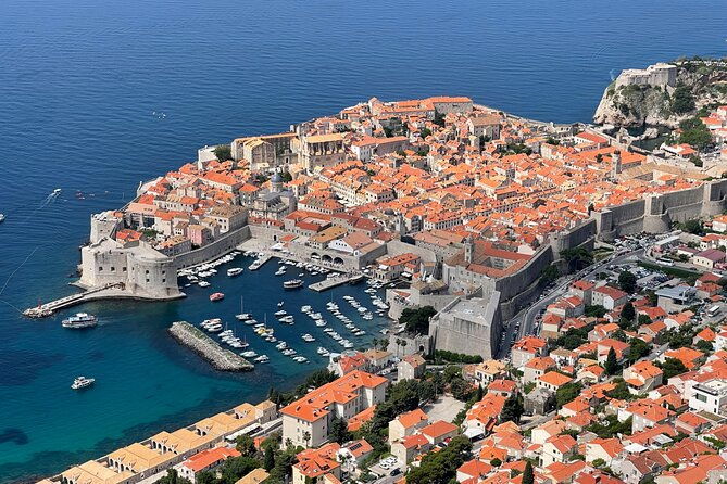 private-airport-transfer-dubrovnik-by-cruiser-taxi