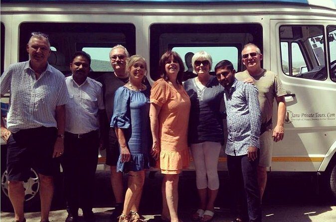 Private Airport Transfer :- From Jaipur International Airport to Hotel - Who Should Use This Service?