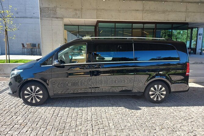 private-airport-transfer-from-porto-to-the-airport