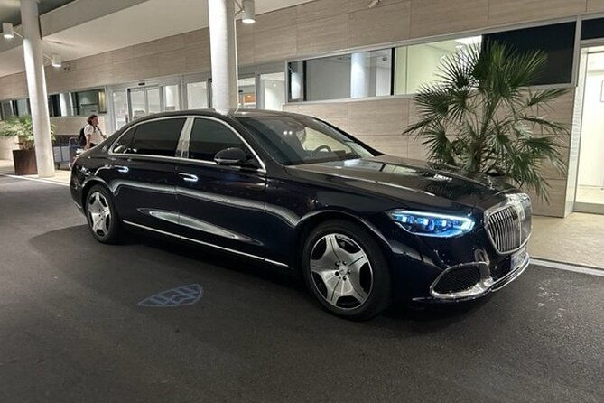private-airport-transfer-mercedes-s-580-maybach-4-matic