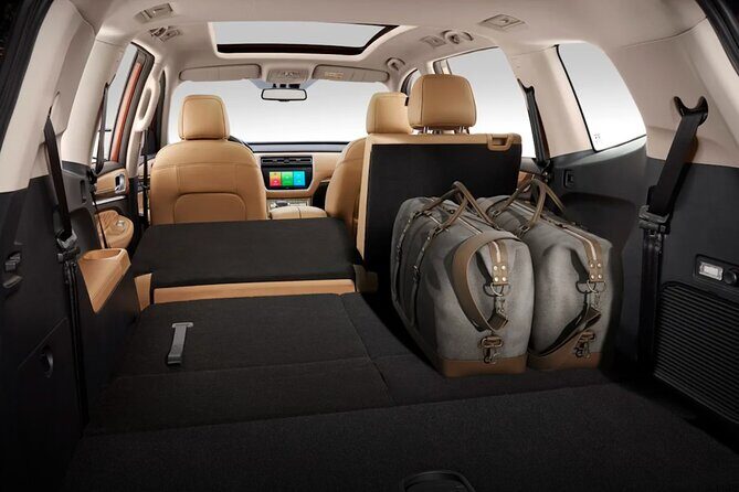 Private Airport Transfer to from ACC Kotoka by Business Car - Key Points