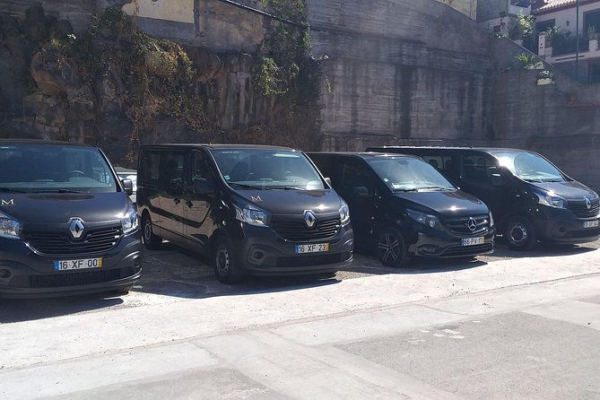 private-airport-transfer-to-funchal-8-people-more-return
