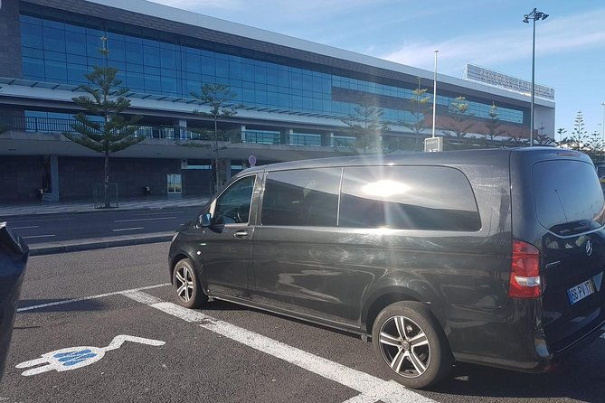 private-airport-transfer-to-funchal-8-people-more-return