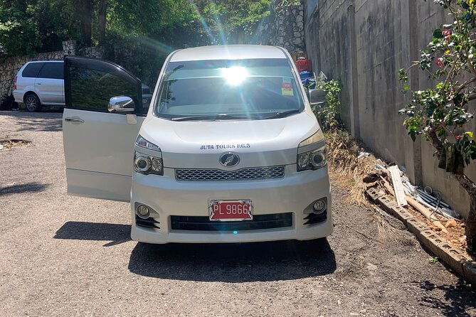 private-airport-transfer-to-ocean-coral-spring-resort