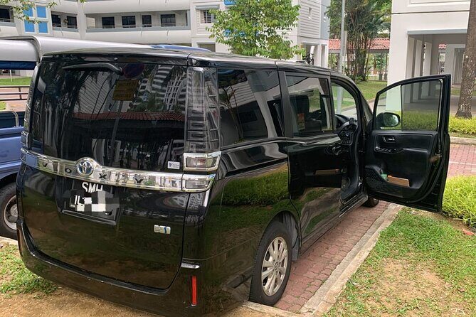 Private Airport Transfers in Singapore - The Experience in Detail: From Arrival to Drop-Off