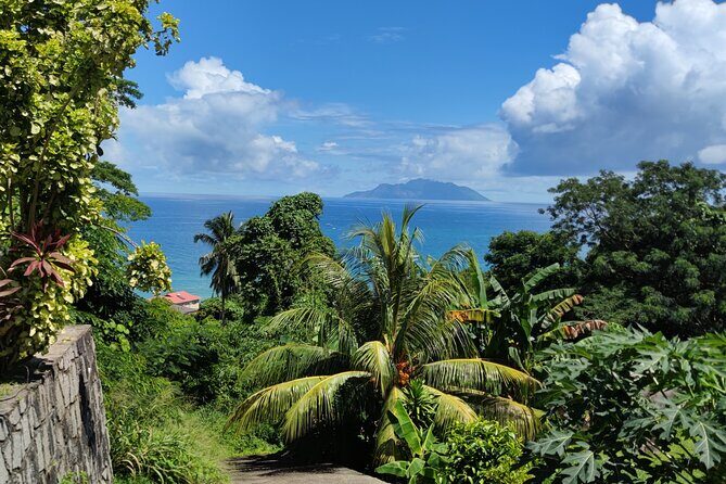 Private Airport Transfers To Somes Hotels ,Ferry,Port - What to Expect from Your Seychelles Private Transfer