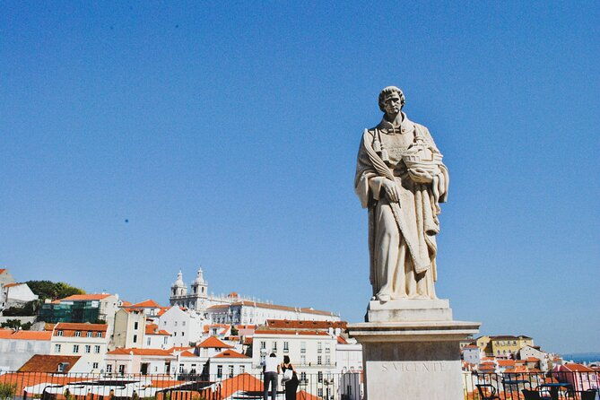 private-alfama-tour-with-local-expert-guide-medieval-architecture-viewpoints