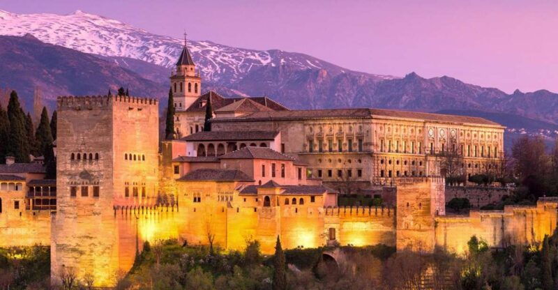 private-alhambra-tour-from-malaga-surrounds