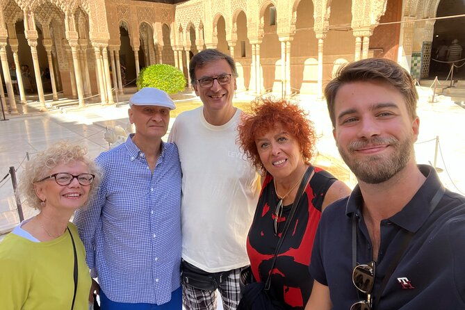 private-alhambra-tour-with-local-guide