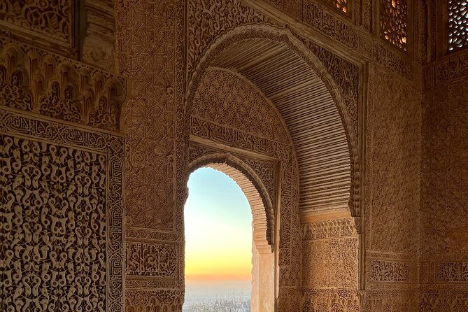 private-alhambra-tour-with-local-guide
