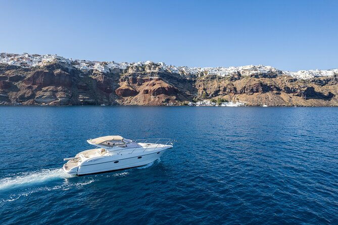 private-all-included-yacht-tour-in-santorini