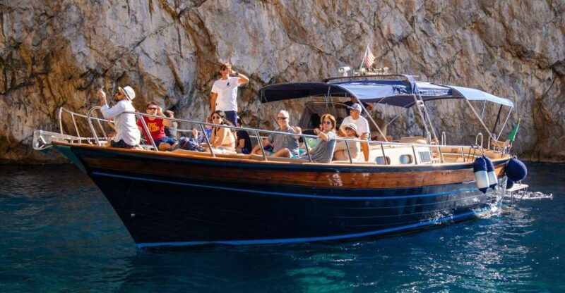 private-amalfi-coast-boat-tour-from-sorrento