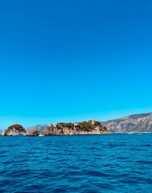 private-amalfi-coast-boat-tour-from-sorrento
