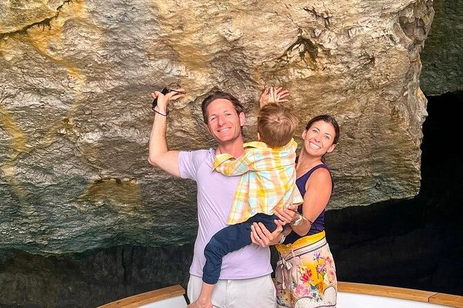 private-amalfi-coast-private-full-day-with-a-gozzo-apreamare-35ft