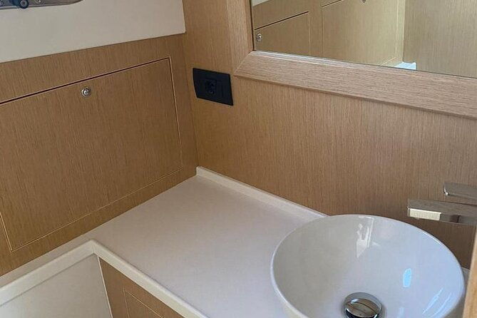 private-amalfi-coast-tour-with-28ft-boat