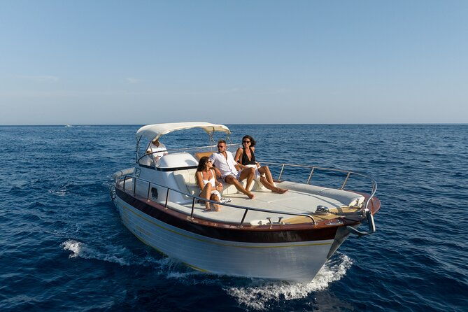 private-amalfi-coast-tour-with-28ft-boat