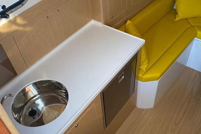 private-amalfi-coast-tour-with-28ft-boat