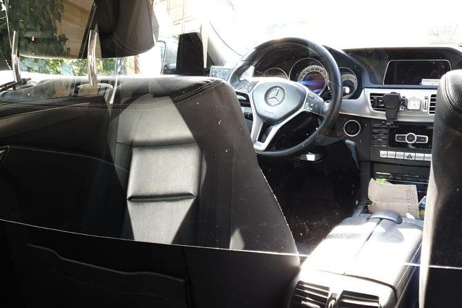 private-amsterdam-departure-transfer-to-ams-schiphol-airport