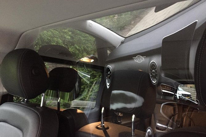 private-amsterdam-departure-transfer-to-ams-schiphol-airport