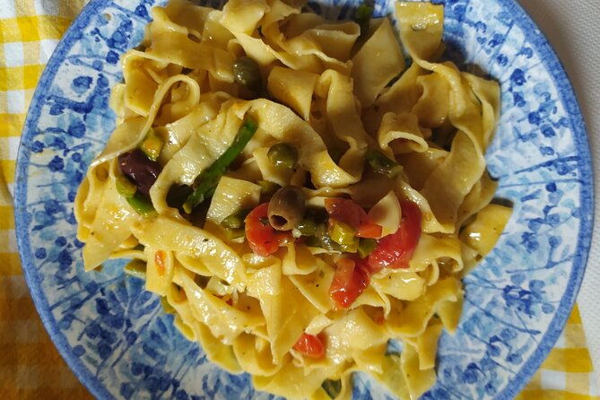 private-and-authentic-cooking-class-experience-with-family