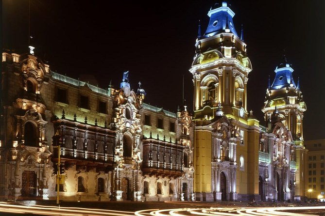 private-and-exclusive-magic-water-show-lima-center-tour