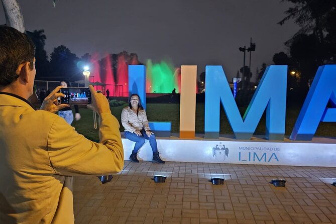 private-and-exclusive-magic-water-show-lima-center-tour