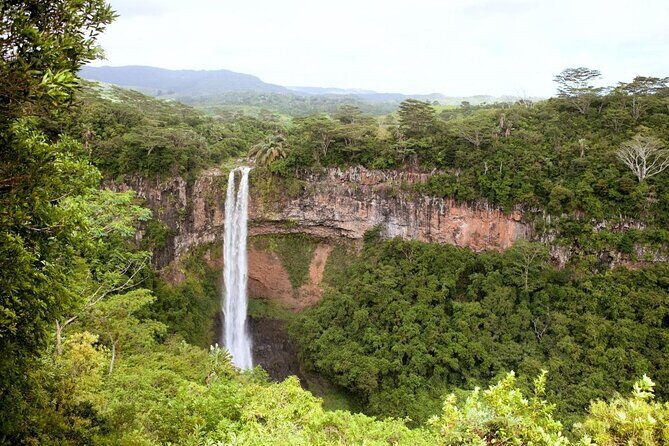 Private and Guided Tour of Mauritius South - Key Points