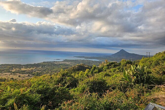 Private and Guided Tour of Mauritius South - FAQ