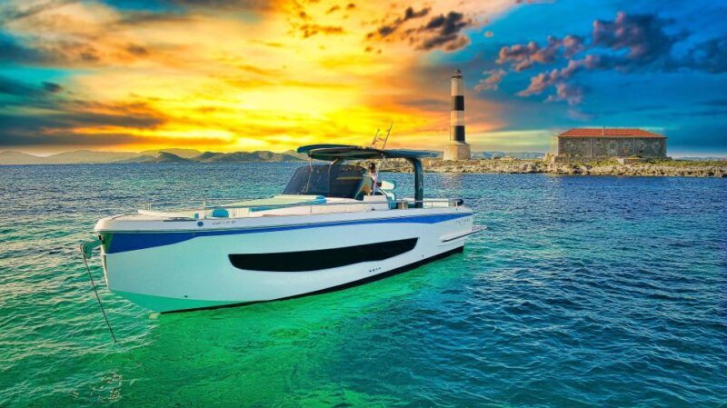 Private and Luxury boat day tour around Ibiza and Formentera - Key Points