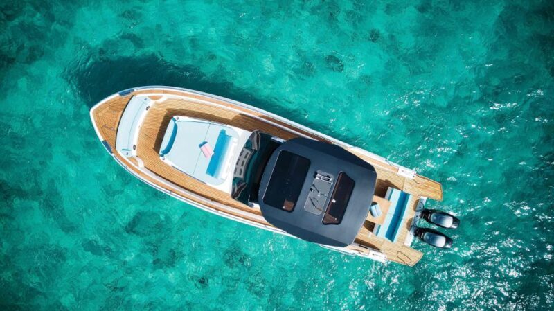 Private and Luxury boat day tour around Ibiza and Formentera - FAQs