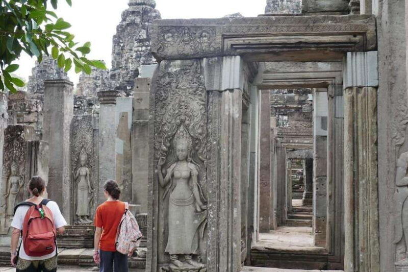 private-angkor-sunrise-guide-breakfast-and-tuktuk-included