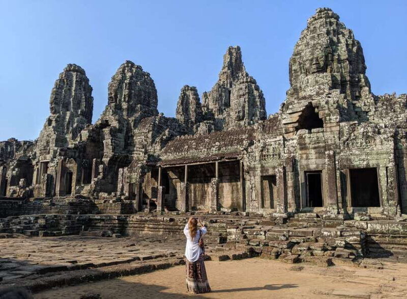 private-angkor-wat-sunrise-small-tour