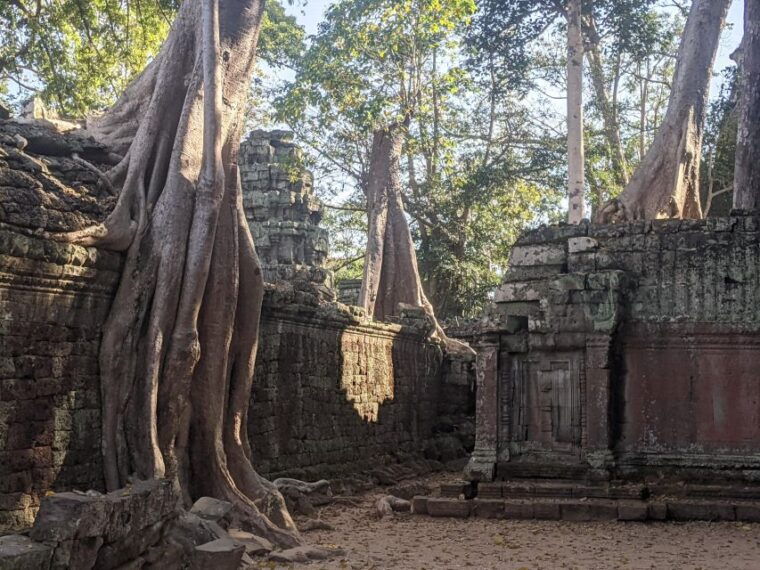 private-angkor-wat-sunrise-small-tour