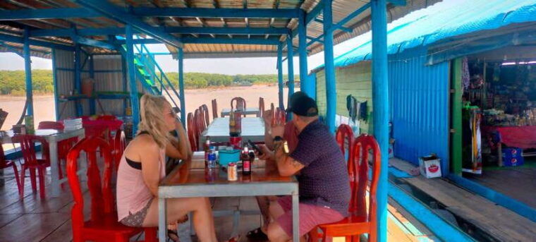 private-angkor-wat-sunrise-tours-and-sunset-floating-village