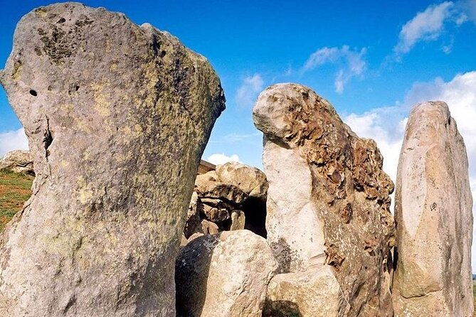 private-archaeologist-led-stonehenge-salisbury-and-avebury-tour