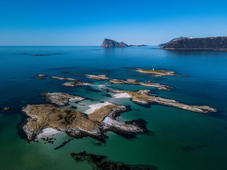 private-arctic-tour-around-the-iconic-fjords-of-tromso