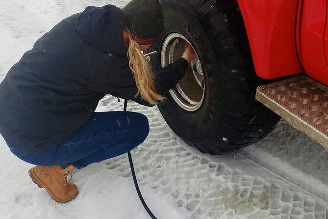 private-arctic-trucks-driving-101-in-reykjavik