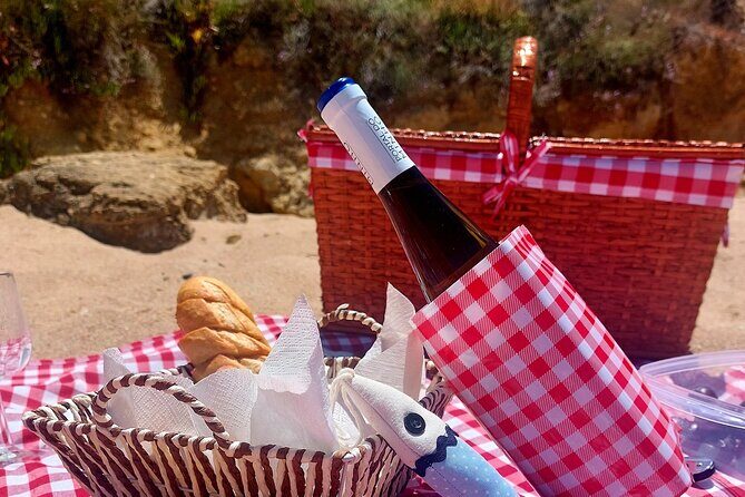 Private Arrábida & Sesimbra Jeep Tour: Beach Picnic from Lisbon - Introduction