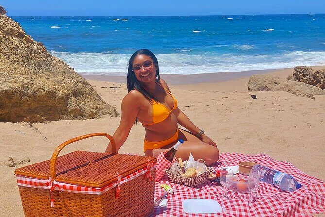 Private Arrábida & Sesimbra Jeep Tour: Beach Picnic from Lisbon - FAQ  