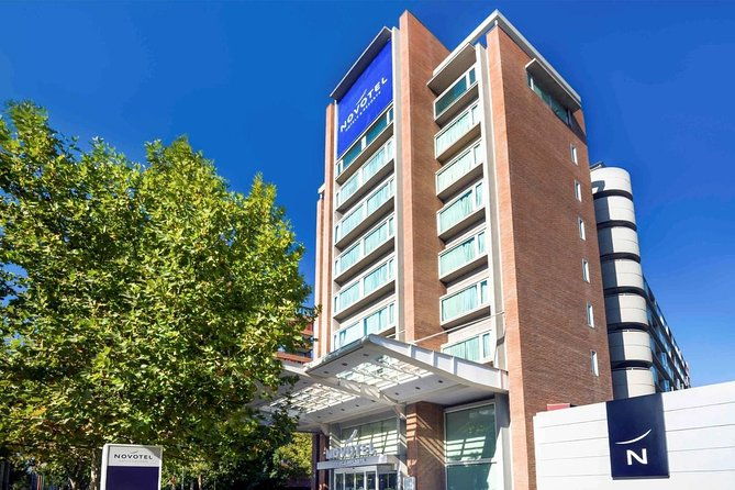 private-arrival-transfer-from-airport-to-hotel-in-santiago