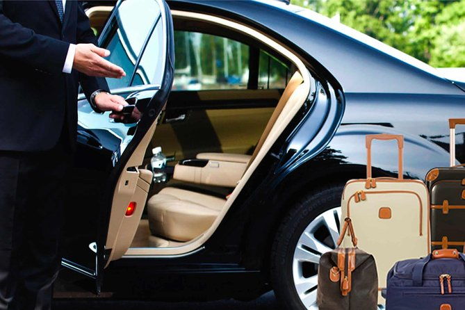 private-arrival-transfer-from-airport-to-quito-one-way