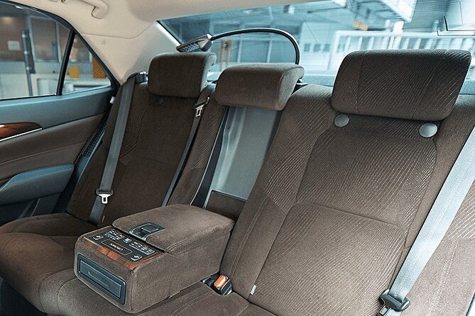 private-arrival-transfer-from-kansai-airport-to-osaka-city
