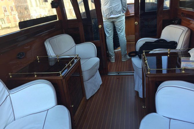 private-arrival-transfer-from-marco-polo-airport-to-venice-2