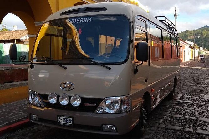 private-arrival-transfer-la-aurora-international-airport-to-antigua-hotel